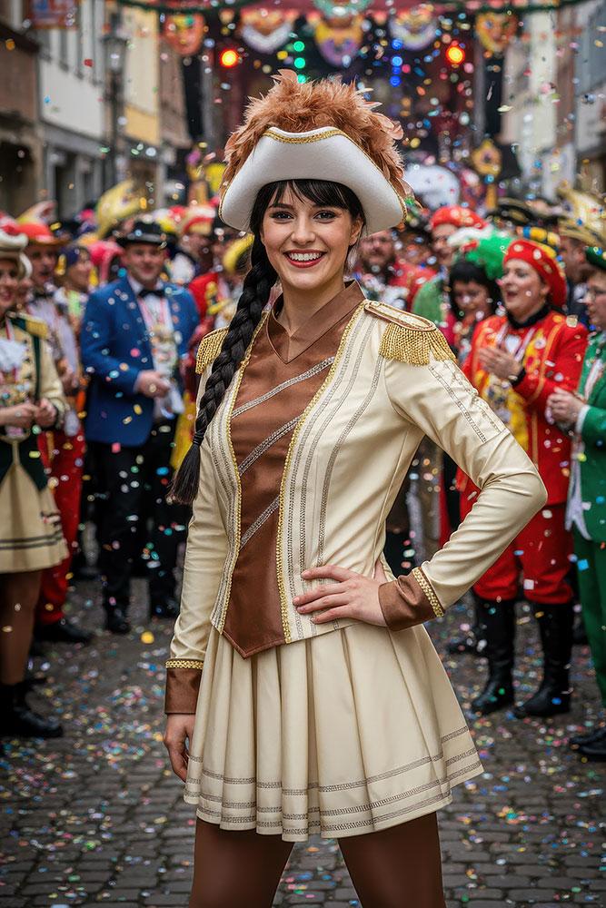 Gardekostüm Lucy